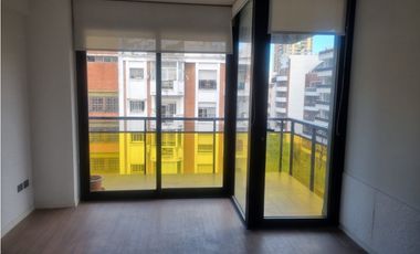 1 Ambiente Dividido en Caballito – Súper Luminoso, Apto Prof