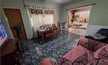 CASA  EN CALLE EDISON