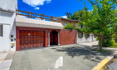 VENTA CASA 4 AMB C/ COCHERA. OLIDEN 3900, VILLA LUGANO, CABA