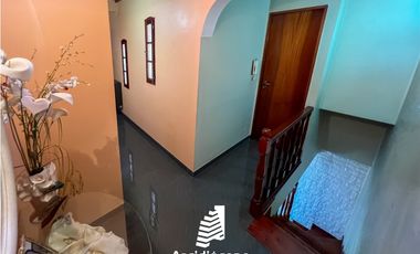 VENTA CASA 4 AMB C/ COCHERA. OLIDEN 3900, VILLA LUGANO, CABA