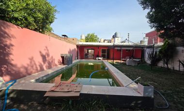 ALQUILER DE CASA 4 AMBIENTES CON PILETA DE NATACION - MONTE GRANDE