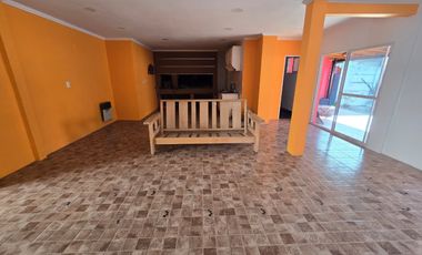 ALQUILER DE CASA 4 AMBIENTES CON PILETA DE NATACION - MONTE GRANDE