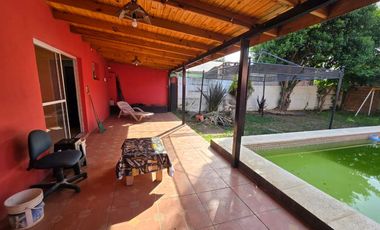 ALQUILER DE CASA 4 AMBIENTES CON PILETA DE NATACION - MONTE GRANDE
