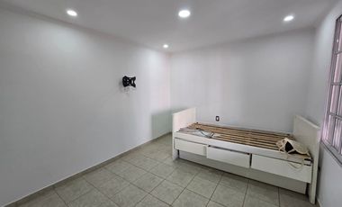 ALQUILER DE CASA 4 AMBIENTES CON PILETA DE NATACION - MONTE GRANDE