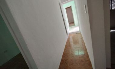 Se vende casa a metros de avenida F. Zuviria.