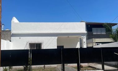 Casa en alquiler en Moron Sur