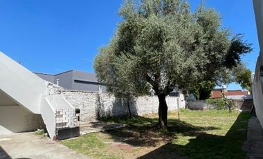 Casa en alquiler en Moron Sur