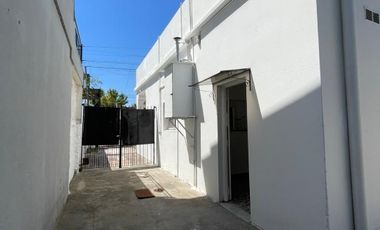 Casa en alquiler en Moron Sur