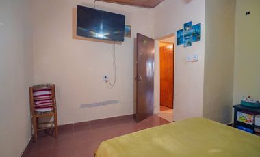 Casa 3 dormitorios, patio c/ pileta en Santo Tomé