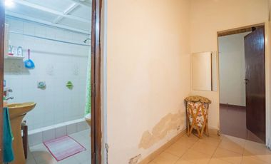 Casa 3 dormitorios, patio c/ pileta en Santo Tomé