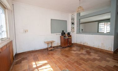 Casa interna con cochera en Guadalupe