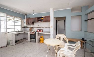 Casa interna con cochera en Guadalupe