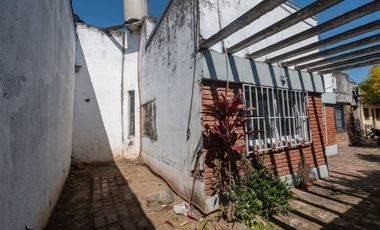 Casa interna con cochera en Guadalupe