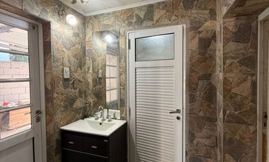 Casa en venta c/ cochera en Rafaela