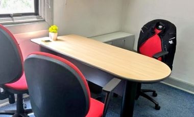 A UNA CUADRA DE PLAZA DE CURICÓ