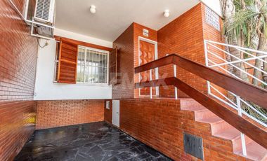 VENTA DÚPLEX 4 AMB CON PATIO Y COCHERA EN FLORIDA