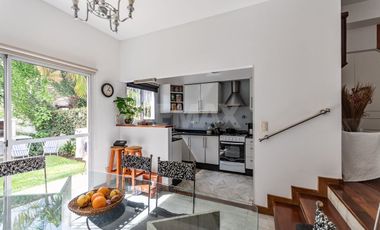 VENTA DÚPLEX 4 AMB CON PATIO Y COCHERA EN FLORIDA