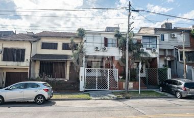 VENTA DÚPLEX 4 AMB CON PATIO Y COCHERA EN FLORIDA