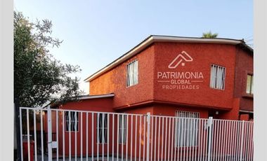 Casa en Arriendo en Los Caiquenes 2175