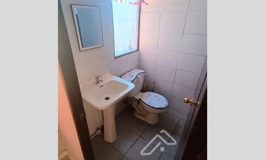 Casa en Arriendo en Los Caiquenes 2175