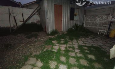 Casa en Venta en Casa de OPORTUNIDAD, ampliada en barrio universitario a pasos de Raúl Bitran, y dos cuadras del Jumbo. en el Milagro.