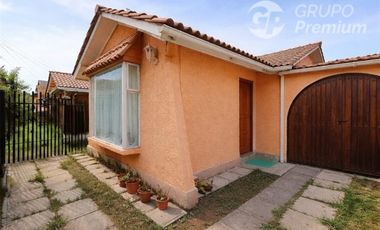 Casa en Venta en Casa de OPORTUNIDAD, ampliada en barrio universitario a pasos de Raúl Bitran, y dos cuadras del Jumbo. en el Milagro.