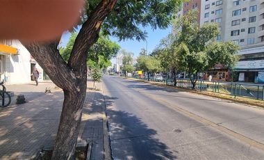 Local Comercial en Venta en Irarrazaval con Brown Sur