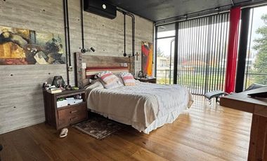 Casa en Venta en Moderna casa en club de golf Los Lirios