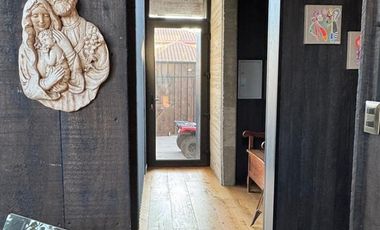 Casa en Venta en Moderna casa en club de golf Los Lirios