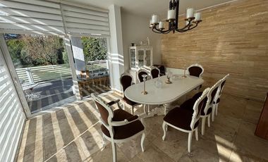 Casa en Venta en Increible casa mediterránea en exclusivo condominio Los Lirios