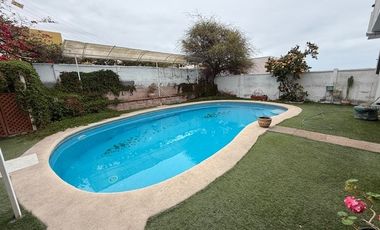 Casa en Venta en Casa de 3 pisos, Sector Sur