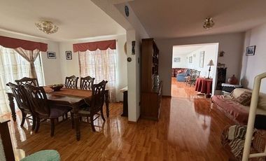 Casa en Venta en Casa de 3 pisos, Sector Sur