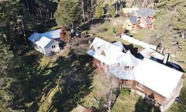VENTA TERRENO CON 2 CASAS EN COYHAIQUE