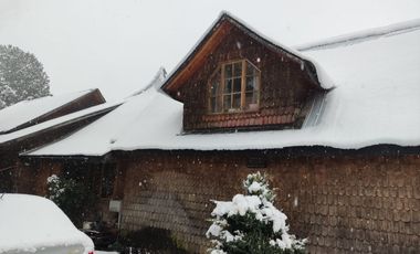 VENTA TERRENO CON 2 CASAS EN COYHAIQUE