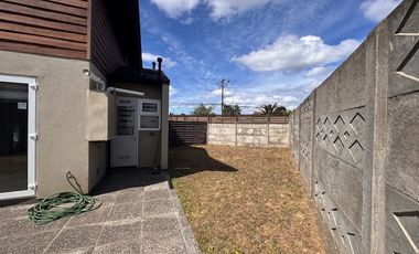 Arriendo casa de 3 dormitorios en la ciudad de Temuco Barrio Inglés botrolhue