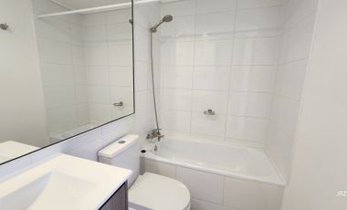 ARRIENDO DEPTO  1D1B CON ESTACIONAMIENTO