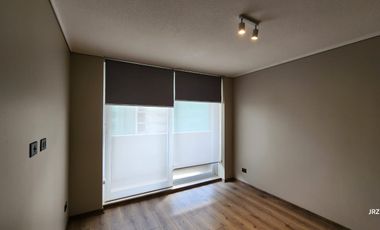 ARRIENDO DEPTO  1D1B CON ESTACIONAMIENTO