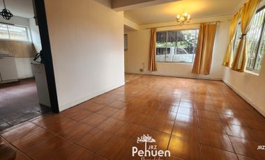 CASA EXCELENTE UBICACIÓN A METROS HOSPITAL