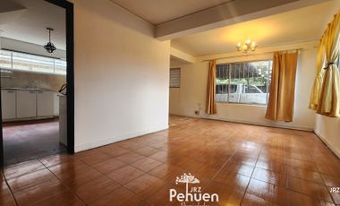 CASA EXCELENTE UBICACIÓN A METROS HOSPITAL