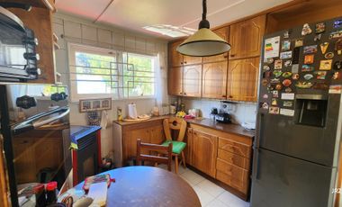 CASA  EXCELENTE UBICACIÓN INVERSIÓN FRENTE A CASINO DREAMS