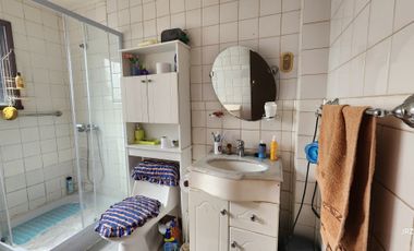 CASA  EXCELENTE UBICACIÓN INVERSIÓN FRENTE A CASINO DREAMS