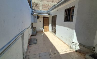 SE ARRIENDA AMPLIA CASA OFICINA O HABITACIONAL