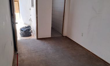 SE ARRIENDA AMPLIA CASA OFICINA O HABITACIONAL