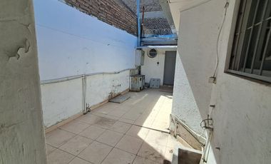 SE ARRIENDA AMPLIA CASA OFICINA O HABITACIONAL