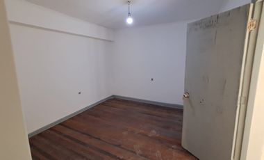 SE ARRIENDA AMPLIA CASA OFICINA O HABITACIONAL