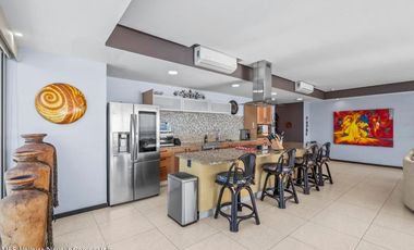 Peninsula, Hotel Zone, Puerto Vallarta