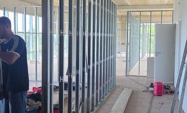 PEA PLAZA CENTRAL OFICCE OFICINA EN ALQUILER