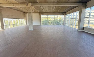 PEA PLAZA CENTRAL OFICCE OFICINA EN ALQUILER