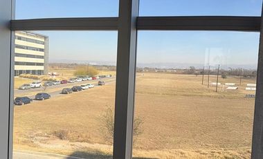 PEA PLAZA CENTRAL OFICCE OFICINA EN ALQUILER