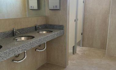 PEA PLAZA CENTRAL OFICCE OFICINA EN ALQUILER